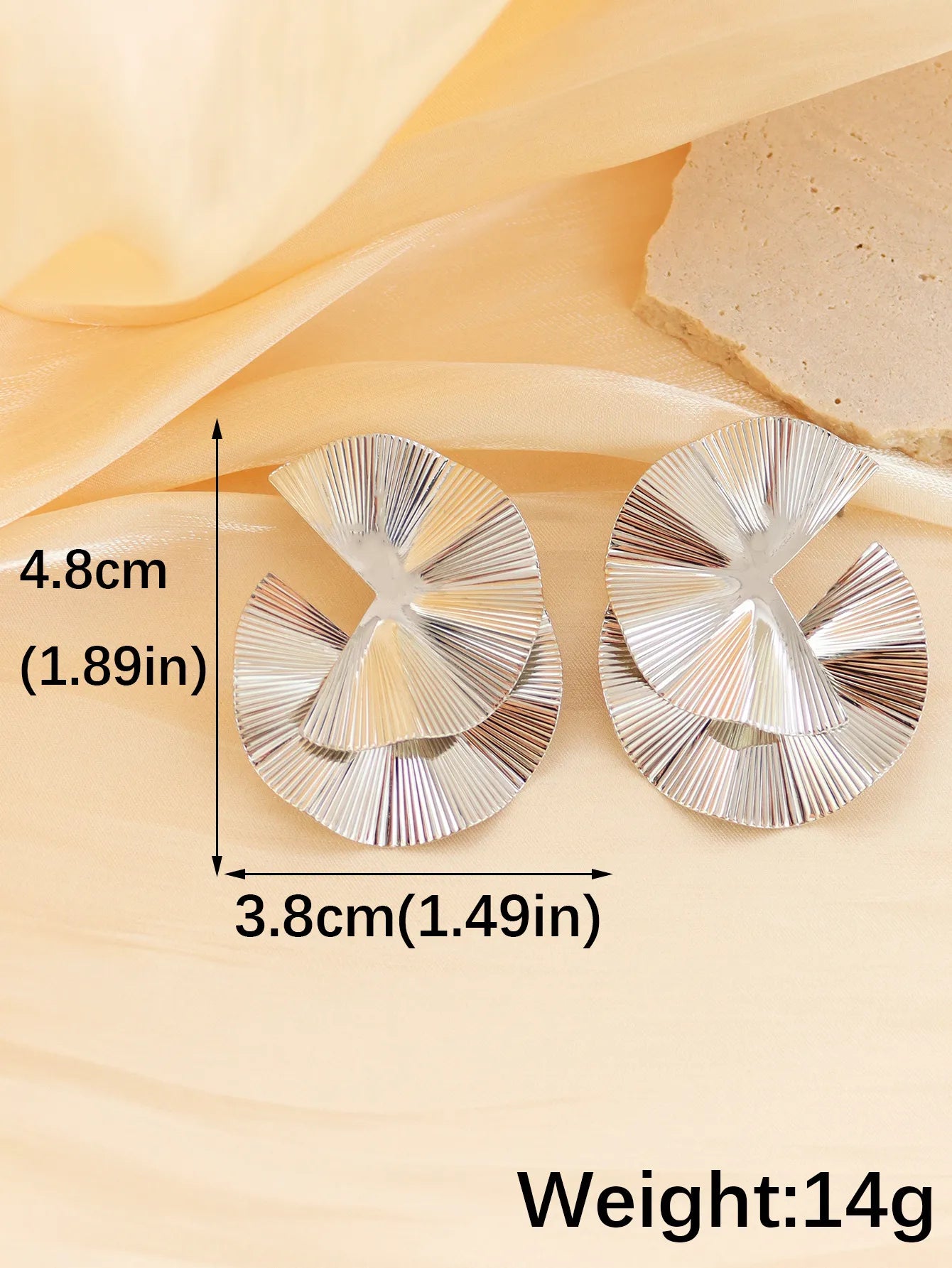 Metal Irregular Scallop Earrings