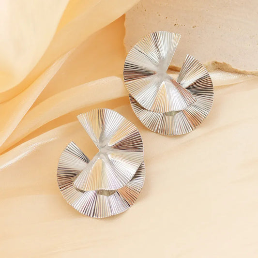 Metal Irregular Scallop Earrings