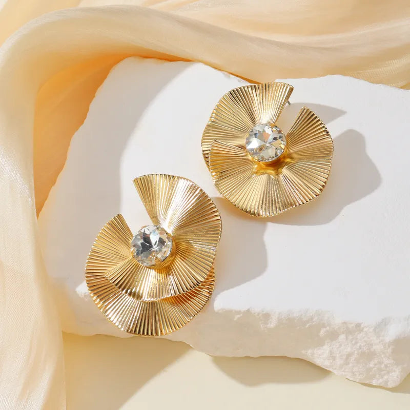 Metal Irregular Scallop Earrings